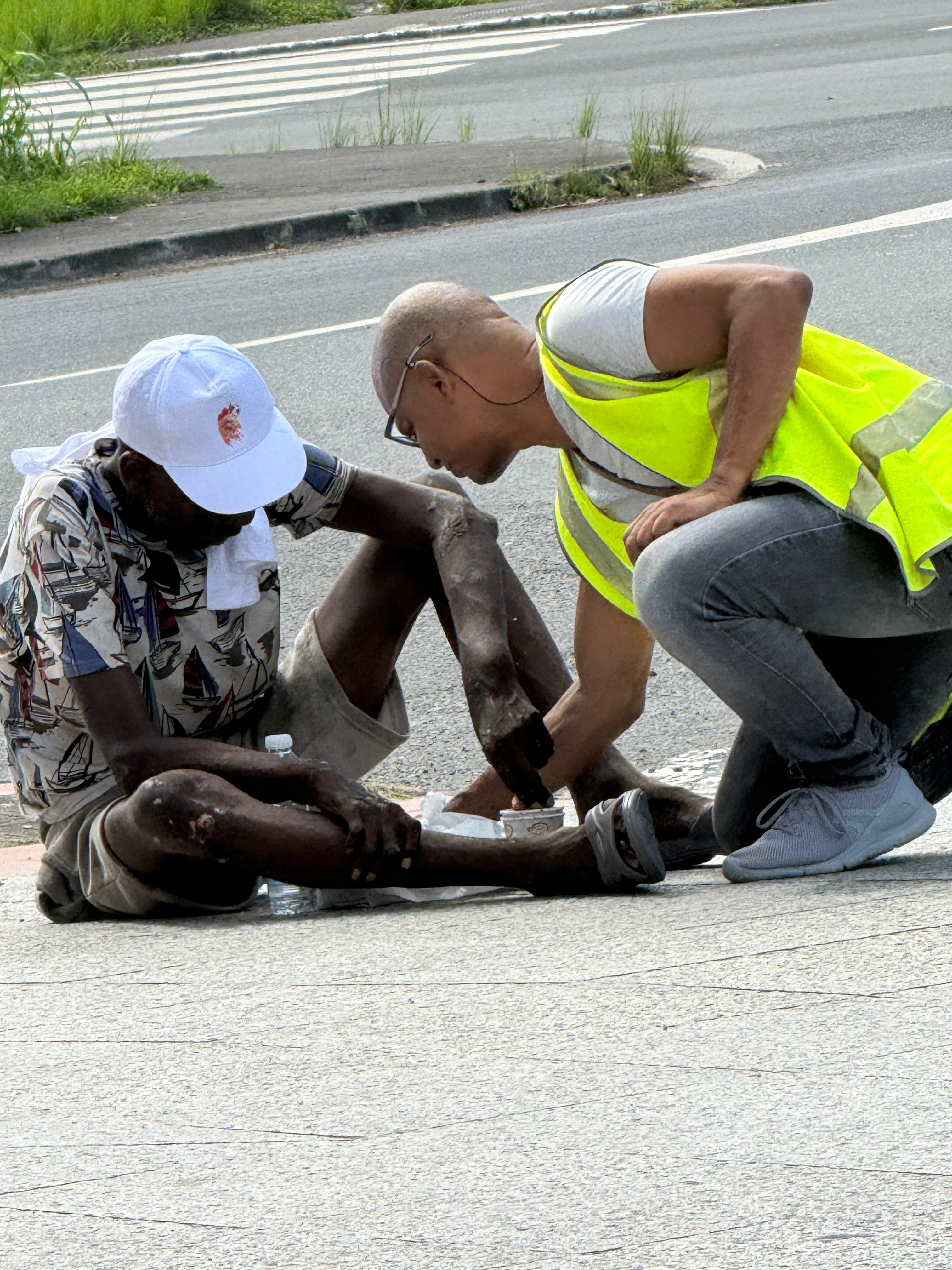 Bénévoles de L'Arche lors d'une maraude